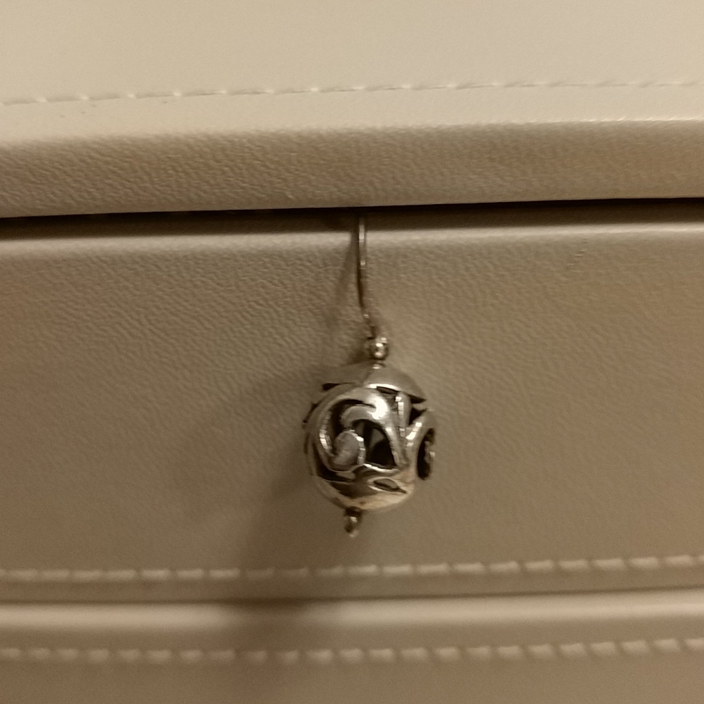Silpada Single Simple Delight Earring